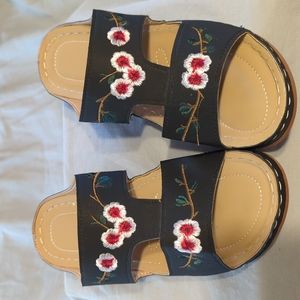 Women's Black Sandals with Flowers - Size 10 - Never Worn